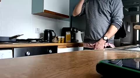 mr_i_ online show from 02.01.25