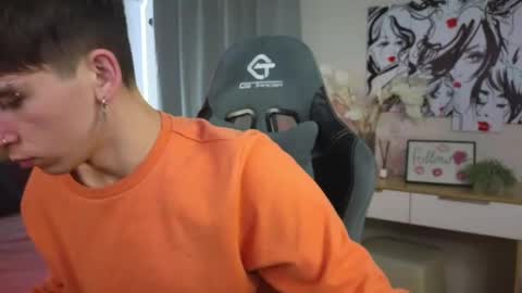 Snapshot of mr_lucky_guy chatting on 02.28.25 Kris online show from 02.28.25