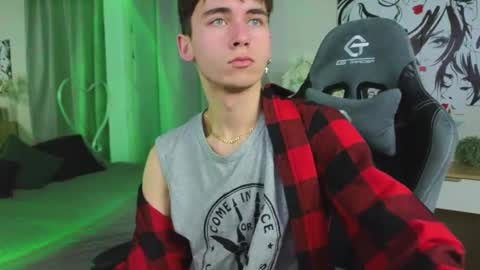 Snapshot of mr_lucky_guy chatting on 03.11.25 Kris online show from 03.11.25