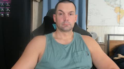 Snapshot of mr_mac69 chatting on 12.03.25 Cam online show from 12.03.25