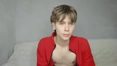 Snapshot of mr_makentoshi chatting on 05.04.26 Makentoshi online show from 05.04.26