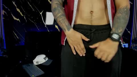 Snapshot of mr_maximo chatting on 02.11.26 mr_maximo online show from 02.11.26