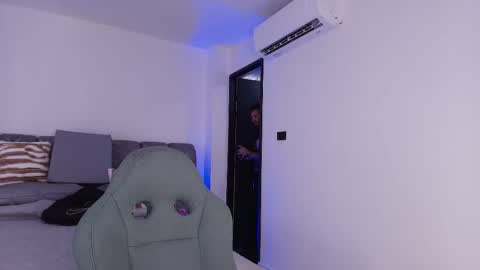 MIKEE online show from 11.09.25