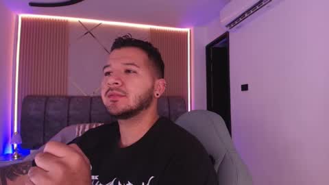 MIKEE online show from 02.15.26