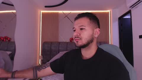 MIKEE online show from 02.25.26