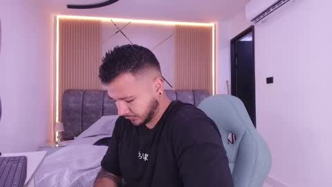 MIKEE online show from 03.16.26