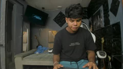 mr_mois online show from 04.13.26