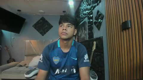 mr_mois online show from 04.14.26