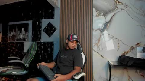 Snapshot of mr_mois chatting on 07.16.26 mr_mois online show from 07.16.26