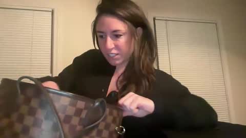 Snapshot of mr_mrs_glitter chatting on 02.13.26 Mr Mrs Glitter online show from 02.13.26