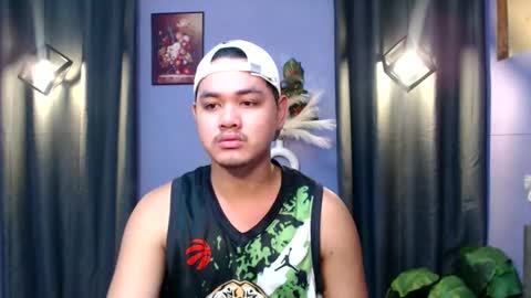 mr_olivercummerx online show from 10.05.25