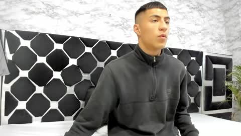 Snapshot of mr_porn_9 chatting on 04.07.26 Mr Porn online show from 04.07.26