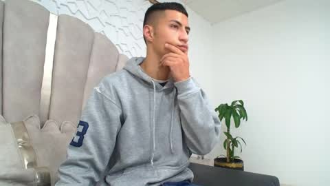 Snapshot of mr_porn_9 chatting on 04.13.26 Mr Porn online show from 04.13.26