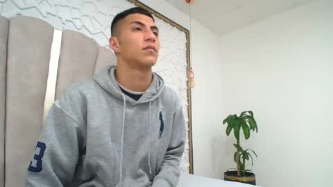 Snapshot of mr_porn_9 chatting on 04.14.26 Mr Porn online show from 04.14.26