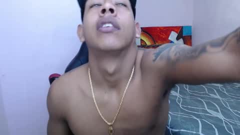 mr_stiven_ online show from 02.04.25