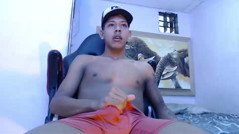 mr_stiven_ online show from 02.15.25