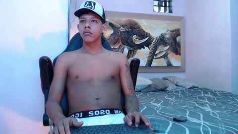 mr_stiven_ online show from 02.18.25