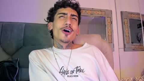 Snapshot of mr_strike chatting on 12.14.25 MR online show from 12.14.25