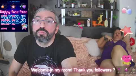 Snapshot of mrandmrsswetness84 chatting on 01.30.25 MrAndMrsSwetness84 online show from 01.30.25