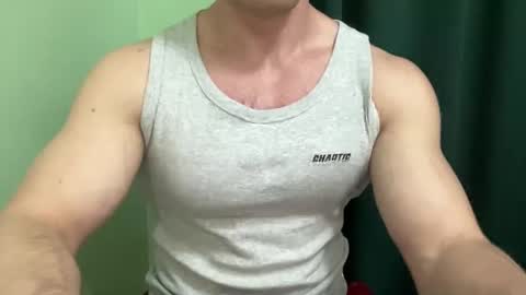 Snapshot of mrbiceps_23 chatting on 12.09.24 Mrbiceps23 online show from 12.09.24