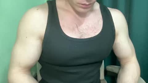 Snapshot of mrbiceps_23 chatting on 12.13.24 Mrbiceps23 online show from 12.13.24