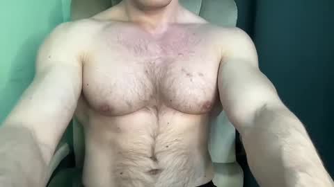 Snapshot of mrbiceps_23 chatting on 12.14.24 Mrbiceps23 online show from 12.14.24