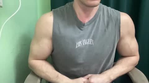 Snapshot of mrbiceps_23 chatting on 12.15.24 Mrbiceps23 online show from 12.15.24