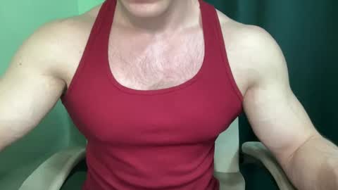 Snapshot of mrbiceps_23 chatting on 01.25.25 Mrbiceps23 online show from 01.25.25