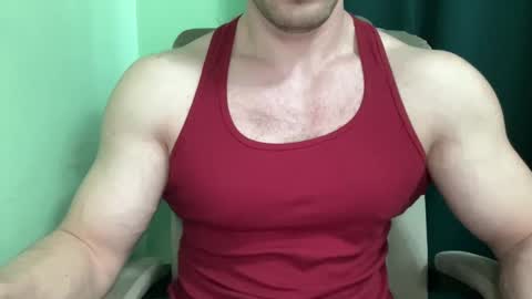 Snapshot of mrbiceps_23 chatting on 01.31.25 Mrbiceps23 online show from 01.31.25