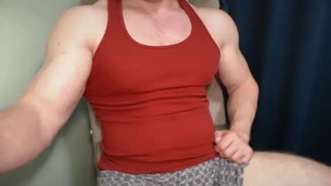 Snapshot of mrbiceps_23 chatting on 09.17.25 Mrbiceps23 online show from 09.17.25