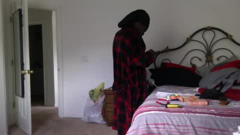 Snapshot of mrbigdthomas chatting on 10.07.25 MrBigDThomas online show from 10.07.25