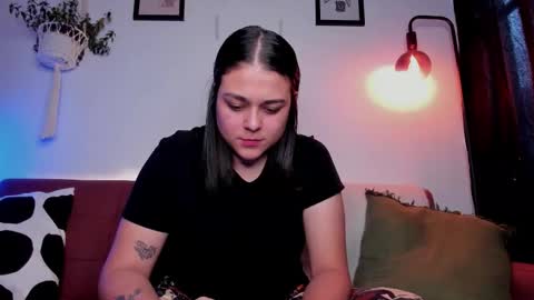 Laura online show from 12.17.25