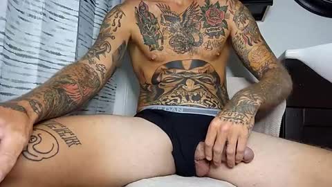 Snapshot of mremy chatting on 01.31.25 Rem M online show from 01.31.25