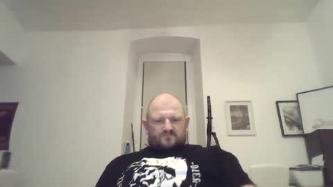 Snapshot of mrhotsex69 chatting on 02.15.26 mrhotsex69 online show from 02.15.26