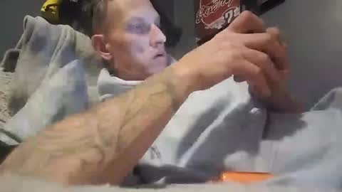 Snapshot of mrj1979 chatting on 02.01.25 mrj1979 online show from 02.01.25