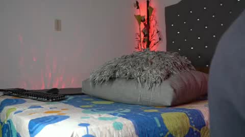 Luis    Instagram   online show from 03.20.26