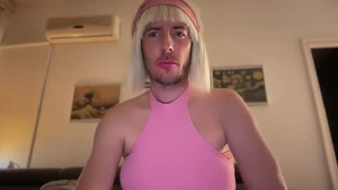 TaleOfLaura online show from 01.12.26