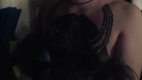 Snapshot of mrn0ice chatting on 11.26.25 MR NO ICE online show from 11.26.25