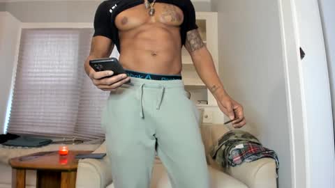 Snapshot of mromg007 chatting on 01.03.25 mromg007 online show from 01.03.25