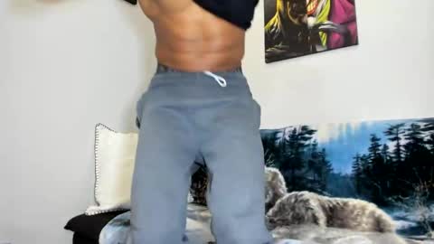 Snapshot of mromg007 chatting on 02.07.25 mromg007 online show from 02.07.25