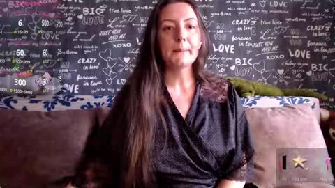 Lara online show from 11.22.25