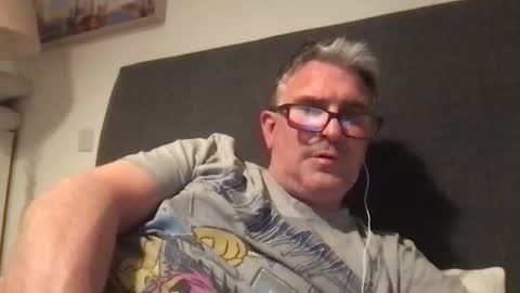 Snapshot of mrsensible chatting on 01.11.26 Mr Sensible online show from 01.11.26