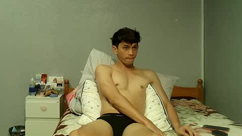 Snapshot of mrshawn95 chatting on 03.09.25 shawn online show from 03.09.25