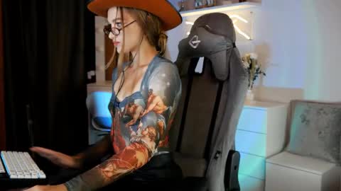 YOUR OWNER online show from 02.20.25