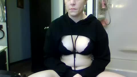 Mrstxoxo4594 online show from 09.24.25