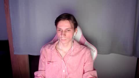 Shy Boy  online show from 11.27.25