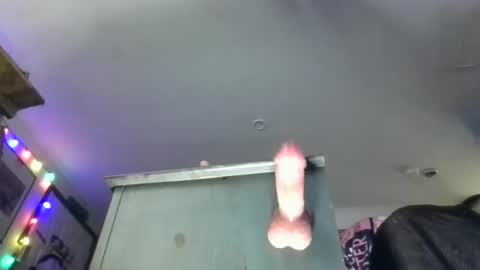 mrwiggles45678 online show from 02.22.25