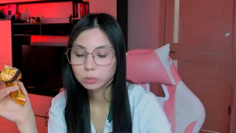 Snapshot of ms_emily_ chatting on 04.28.26 ms_emily_ online show from 04.28.26