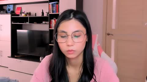Snapshot of ms_emily_ chatting on 05.30.26 ms_emily_ online show from 05.30.26