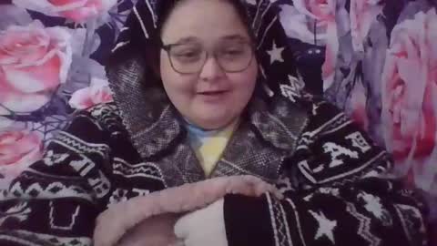 Snapshot of mscamirose15 chatting on 11.14.25 Ms. Cami Rose online show from 11.14.25